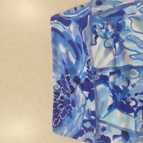 Lilly Pulitzer Luxletic Catch n Keep Leggings size Xtra, Xtra small EUC - Picture 7 of 15